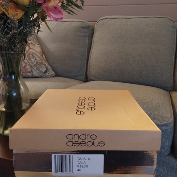 Andre Assous Tala Bootie Unisex size 40 - Picture 6 of 6